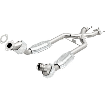 Magnaflow Conv DF 96-98 4.6L *California* Magnaflow