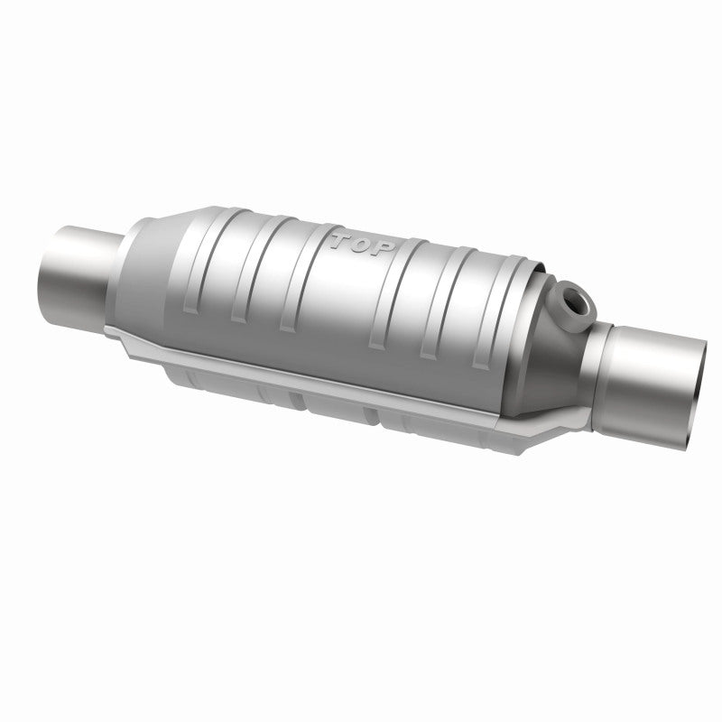 Magnaflow Conv Univ 2.25 1/O2 CA Magnaflow