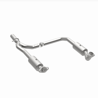 Magnaflow 09-13 Ford E-350 Super Duty V10 6.8 OEM Underbody Direct Fit Catalytic Converter Magnaflow
