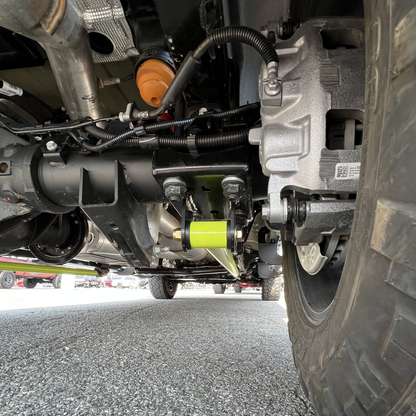 Wehrli 20-24 Chevy & GMC Duramax RCLB/CCSB/ECSB 60in. Traction Bar Kit - Candy Red - WCF100826-CR