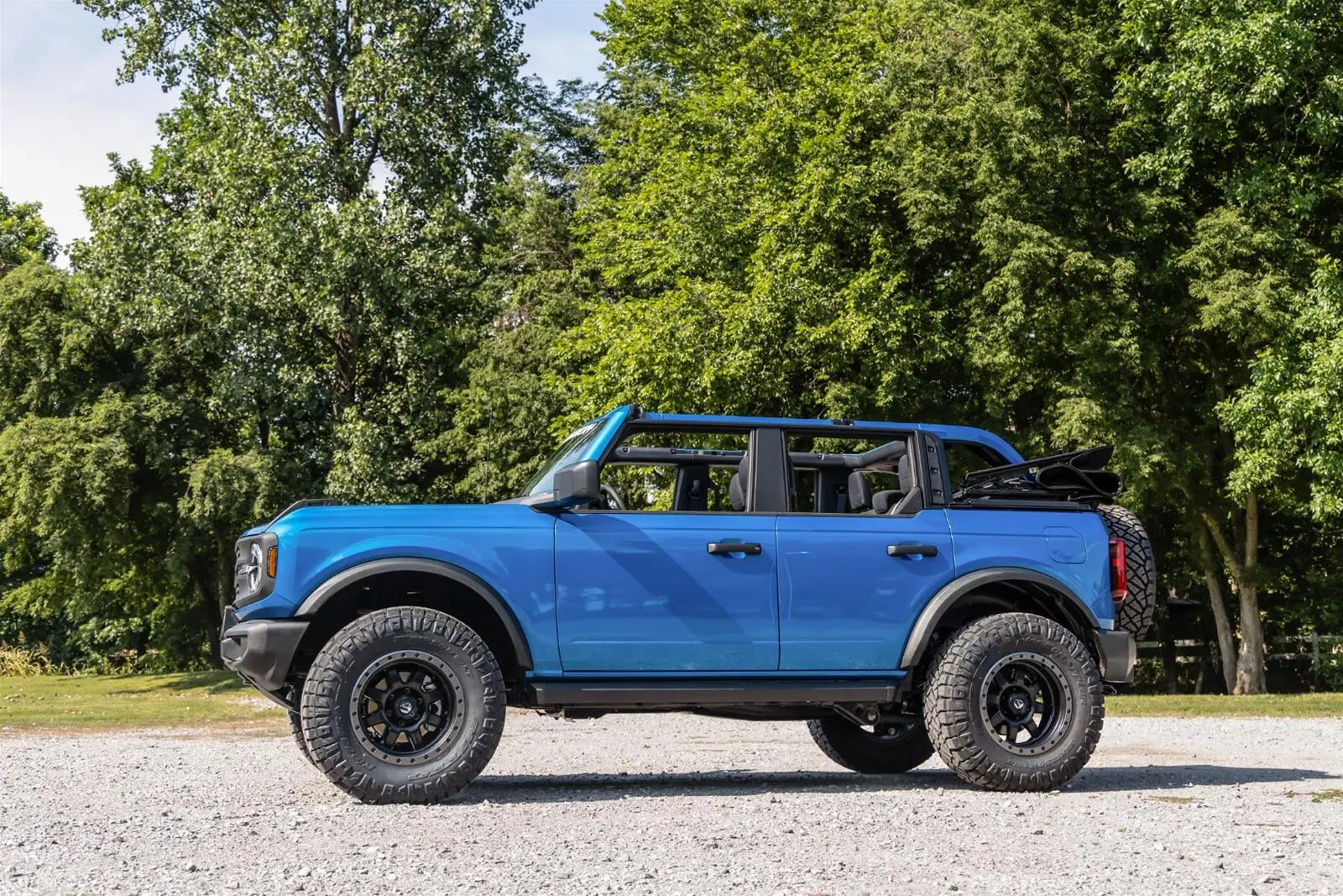 Rough Country 2 Inch Lift Kit Ford Bronco (21-25) 40400 Rough Country