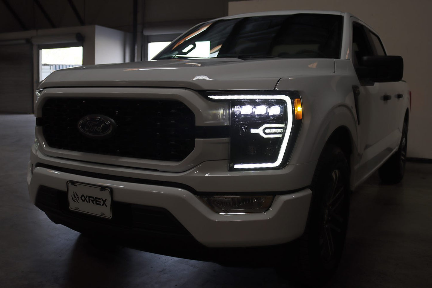 AlphaRex 21-23 Ford F150 / 21-23 Ford F150 Raptor NOVA-Series LED Projector Headlights Alpha-Black - 880138 AlphaRex