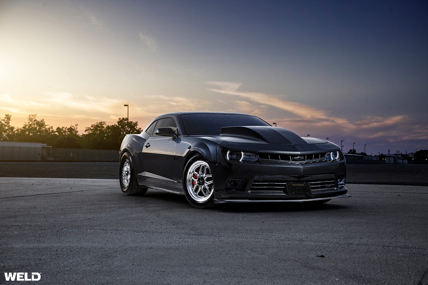 Weld Racing S907 Gloss Black Laguna Beadlock 18x10.5 / 5x120.65 / 65/8.25 - S90780563P65