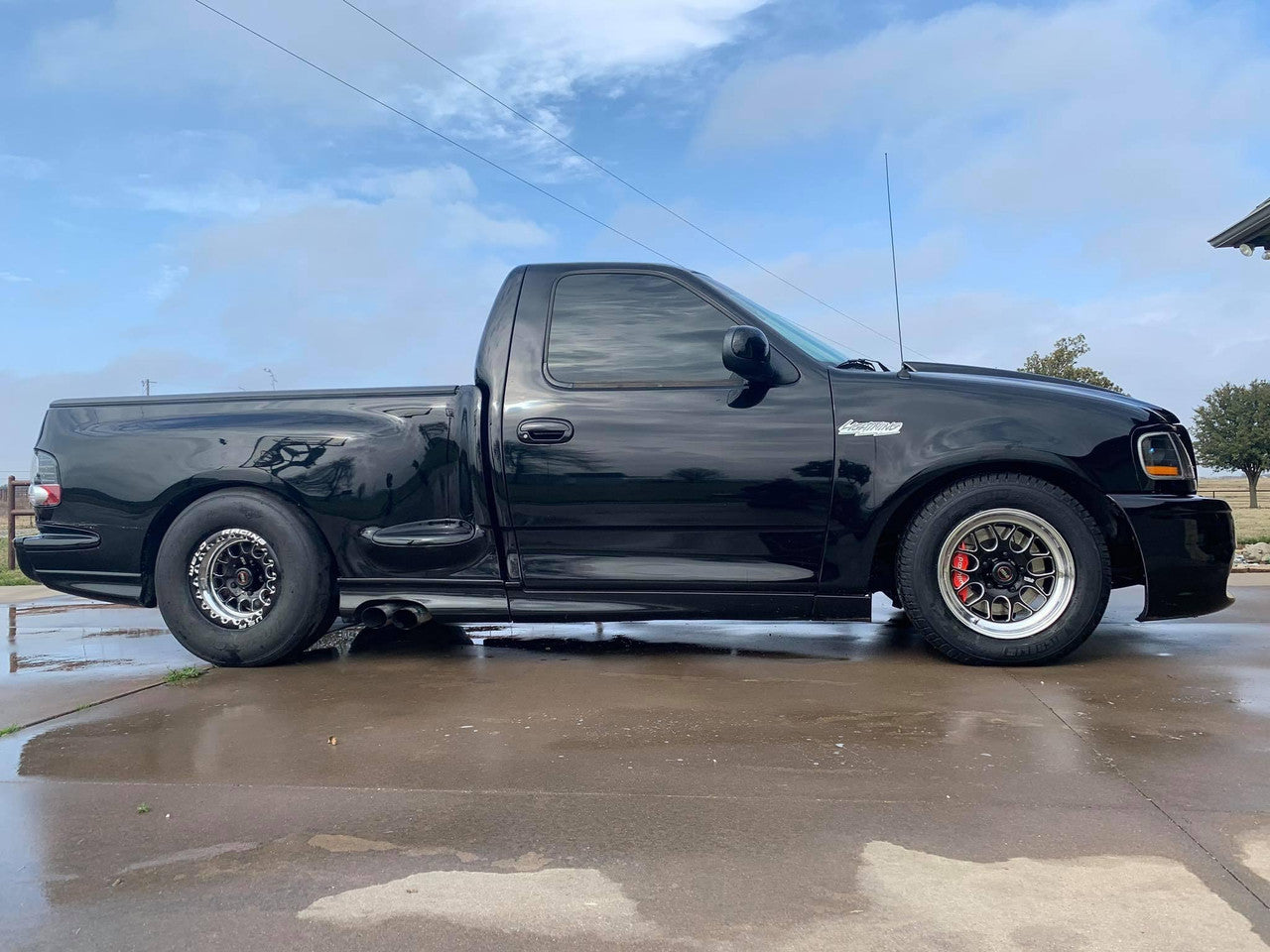 Weld Racing S77 HD - 15x10.33 / 5x135 / BP 5.5in. BS - Black Single Beadlock - Medium Pad