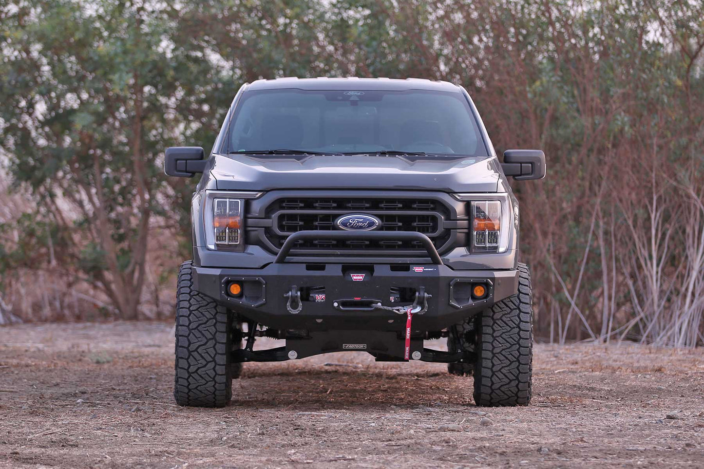 Fabtech 21-23 Ford F150 4WD 6″ LIFT KIT W/ FRONT STOCK COILOVER SPACERS & REAR PERFORMANCE SHOCKS – K2371 Fabtech