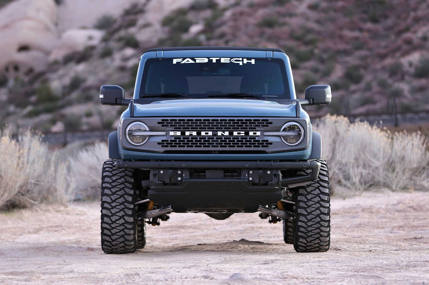 Fabtech 21-23 Ford Bronco 4wd 3″ UNIBALL UCA LIFT KIT – FRONT SHOCK SPACERS & REAR SHOCK SPACERS – K2383 Fabtech