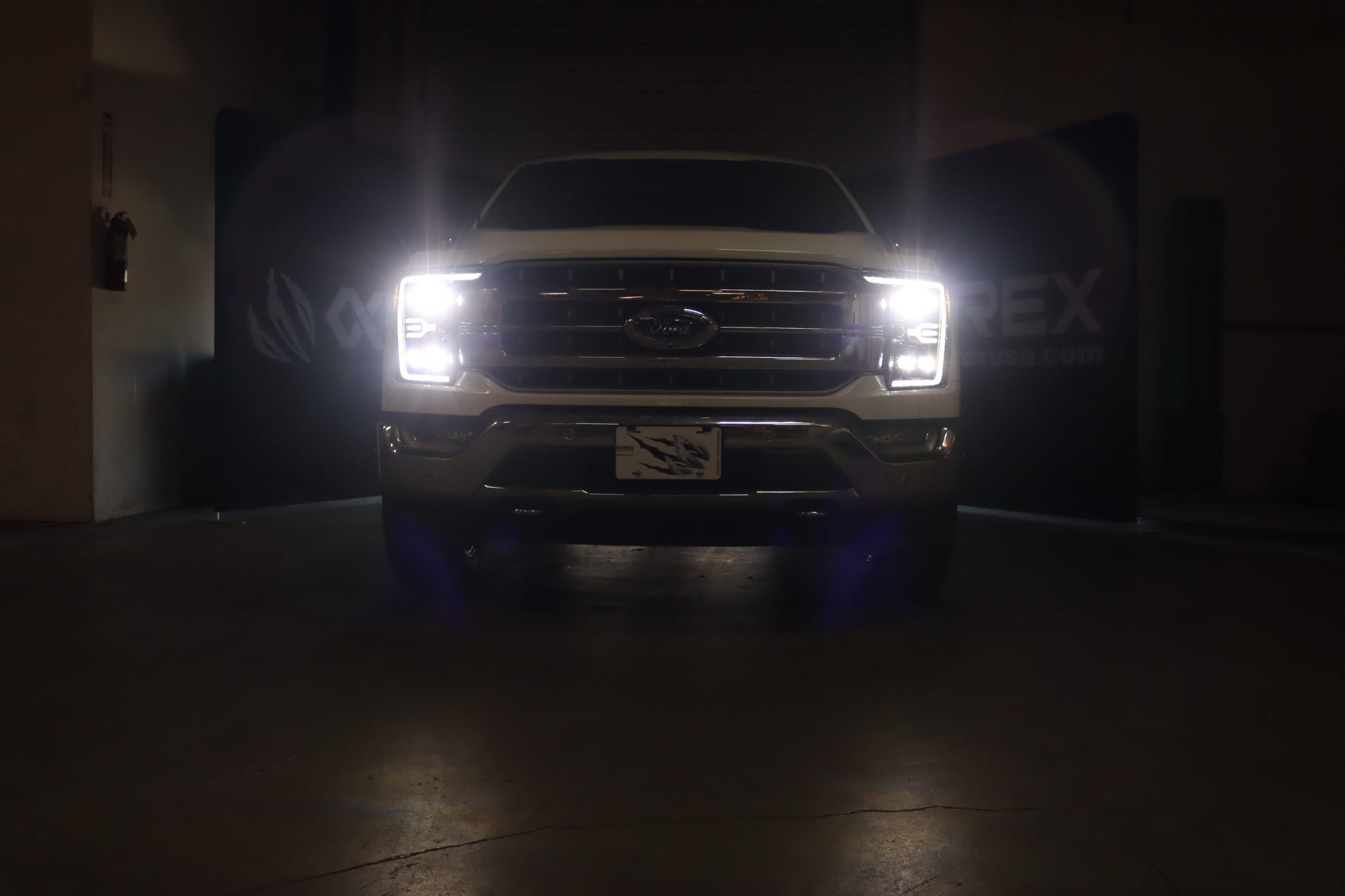 AlphaRex 21-23 Ford F150 / 21-23 Ford F150 Raptor NOVA-Series LED Projector Headlights Alpha-Black - 880138 AlphaRex