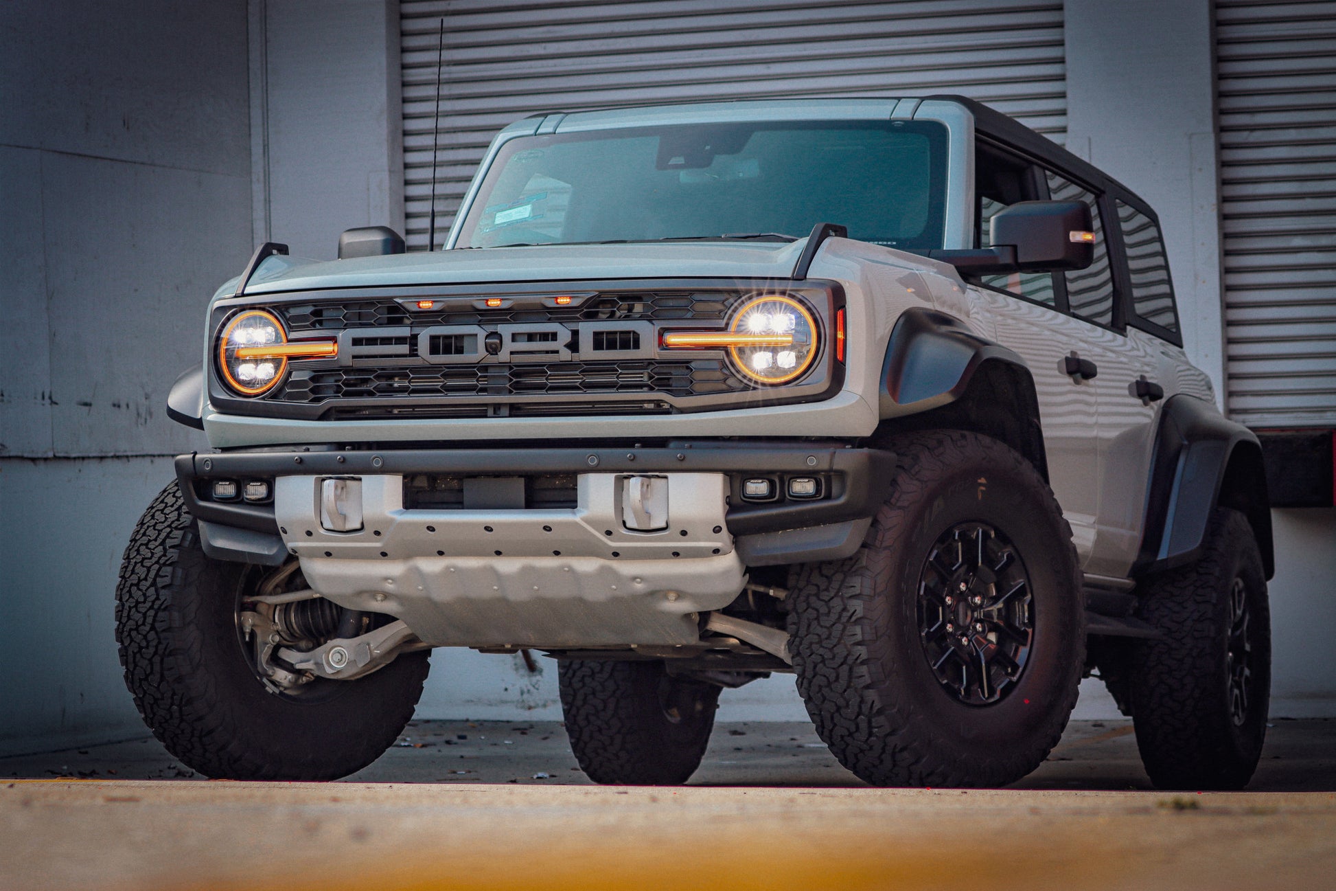 AlphaRex 21-23 Ford Bronco /22-23 Ford Bronco Raptor NOVA-Series LED Projector Headlights Alpha-black - 880259 AlphaRex