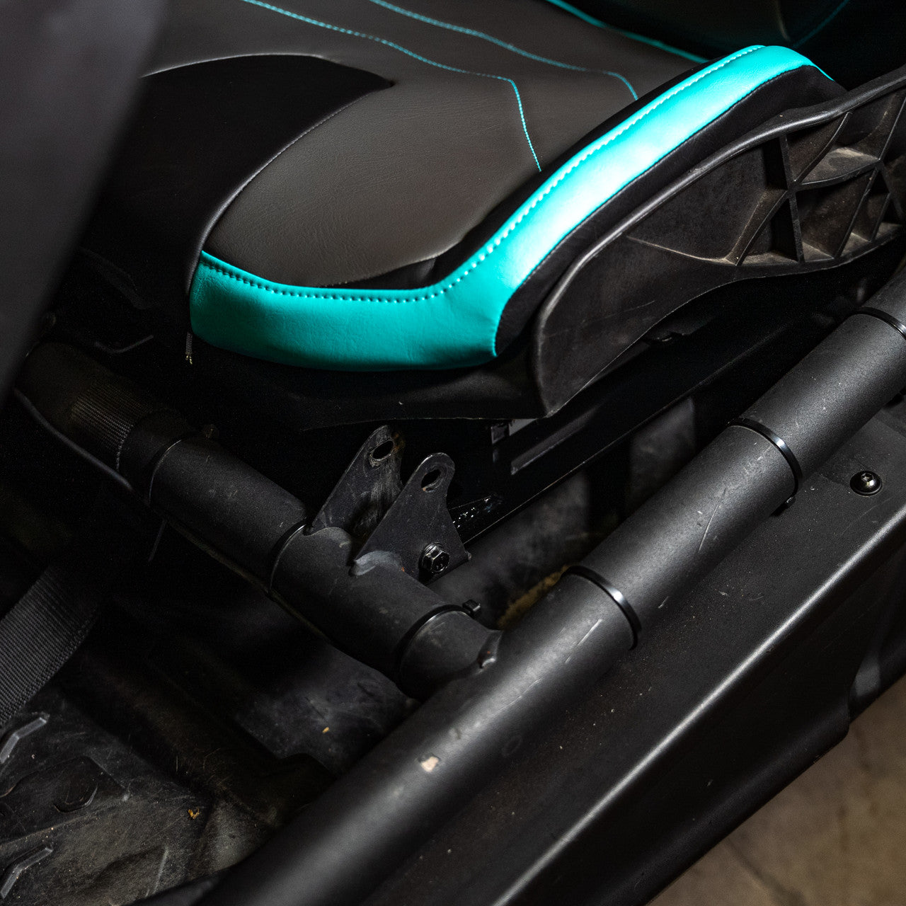 PRP Can-Am Maverick X3 / Maverick R Seat Mount & Slider Kit - Pair C91