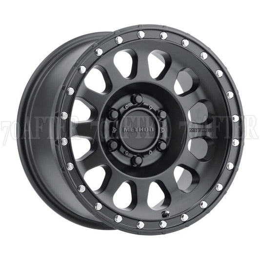 Method MR315 17x9 -12mm Offset 6x5.5 106.25mm CB Machined Wheel - Gloss Black Lip