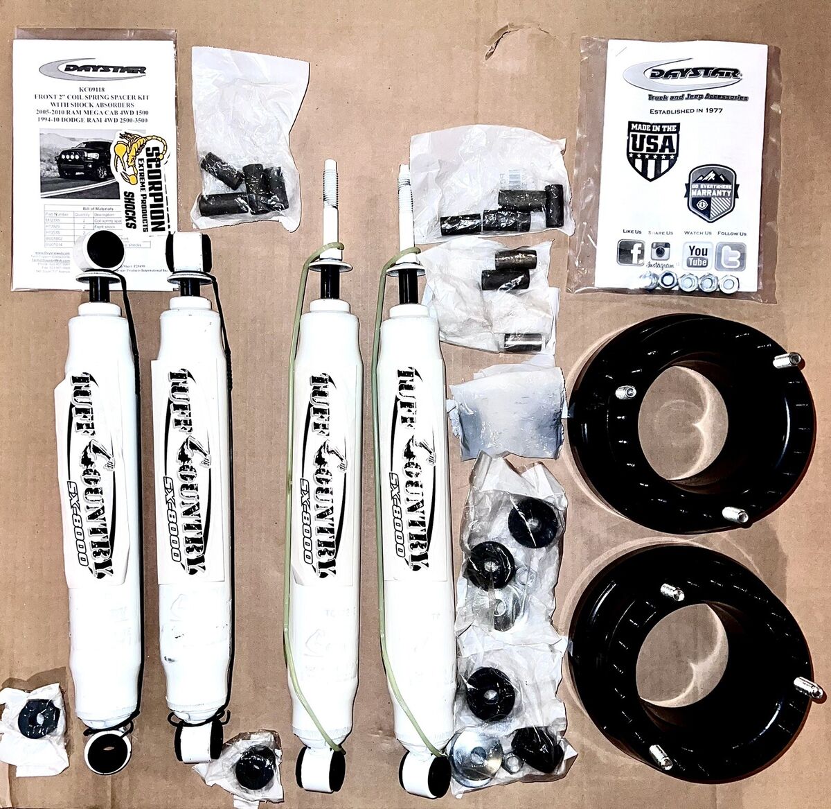 MaxTrac 13-24 Dodge RAM 3500 4WD 2.5in Leveling Kit W/ Radius Arm Brackets & Maxtrac Shocks
