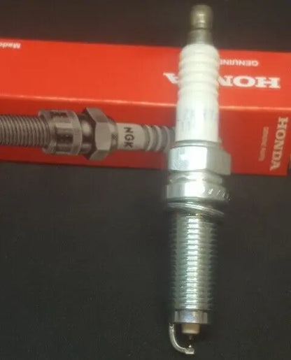 Genuine OEM Honda Spark Plug (12290-R71-L01) X6