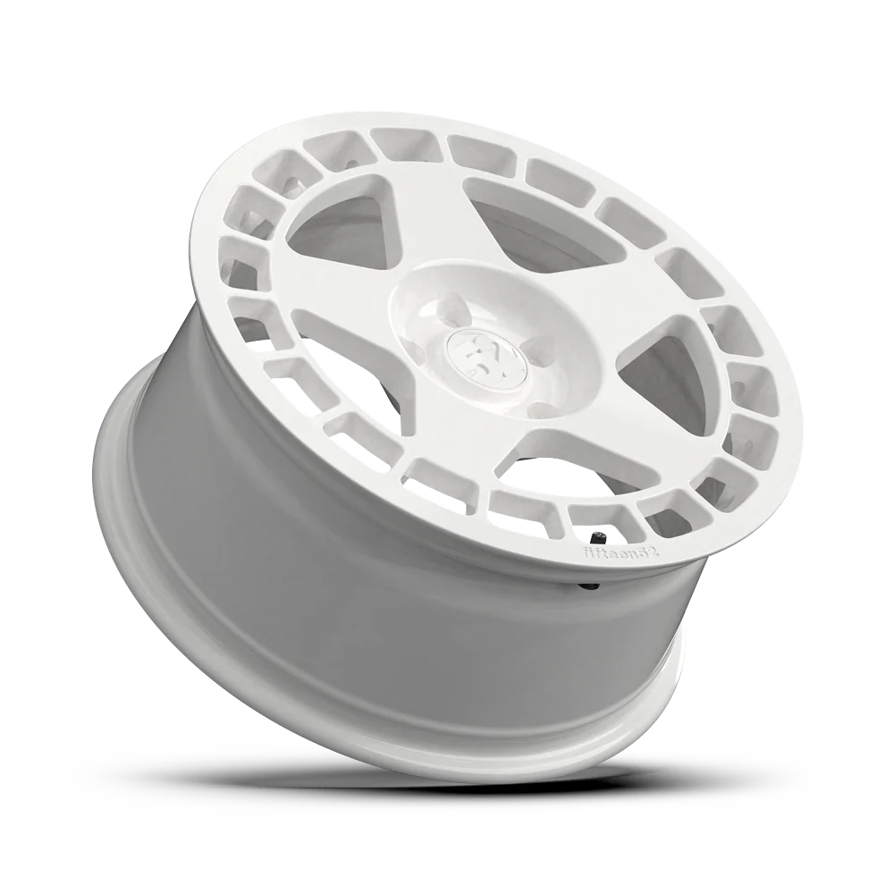 fifteen52 Turbomac 18x8.5 5x114.3 30mm ET 73.1mm Center Bore Rally White Wheel fifteen52