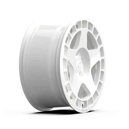 fifteen52 Turbomac 18x8.5 5x114.3 30mm ET 73.1mm Center Bore Rally White Wheel fifteen52