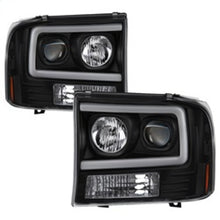 Load image into Gallery viewer, Spyder 99-04 Ford F250 Super Duty Projector Headlights - Light Bar - Black PRO-YD-FF25099V2-LB-BK - eliteracefab.com