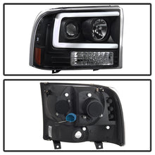 Load image into Gallery viewer, Spyder 99-04 Ford F250 Super Duty Projector Headlights - Light Bar - Black PRO-YD-FF25099V2-LB-BK - eliteracefab.com