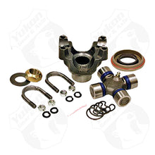 Load image into Gallery viewer, Yukon Gear Replacement Trail Repair Kit For AMC Model 20 w/ 1310 Size U/Joint and U-Bolts