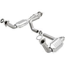 Load image into Gallery viewer, MagnaFlow Conv DF 02-06 Cadillac Escalade / 02-06 Chevy Avalanche 5.3L Dual Conv Y-Pipe Assembly 2WD - eliteracefab.com