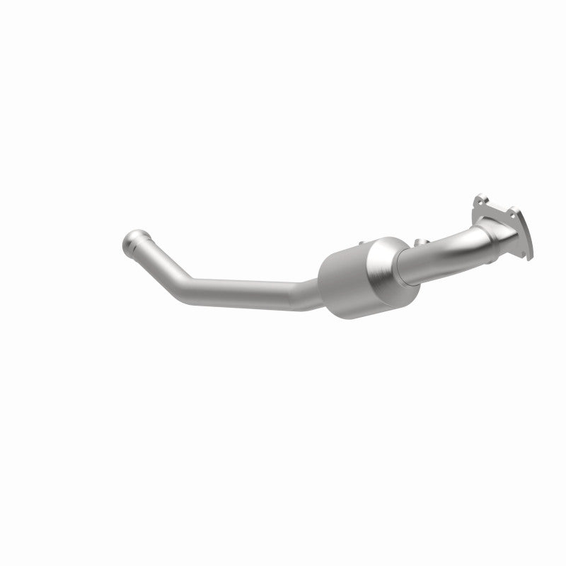 MagnaFlow Converter Direct Fit 13-18 Dodge Durango 3.6L V6 / 13-18 Jeep Grand Cherokee 3.6L V6 Magnaflow