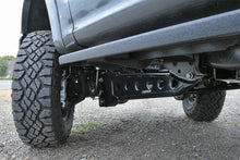 Load image into Gallery viewer, Fabtech 05-20 Ford F250/350 &amp; 08-20 Ford F450/550 4WD 4/6/8in Lift Radius Arm System - eliteracefab.com