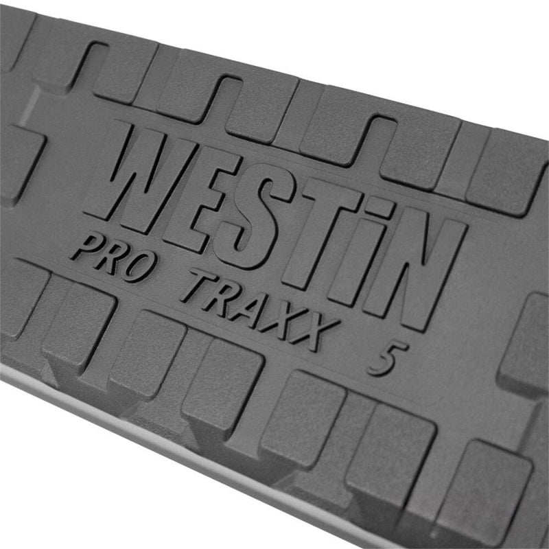 Westin 99-16 Ford F-250/350/450/550 Crew Cab (6.75 ft Bed) PRO TRAXX 5 WTW Oval Nerf Step Bars - Blk