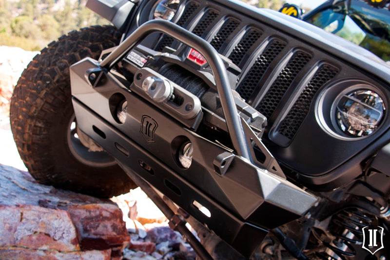 ICON 2018+ Jeep Wrangler JL / 2020+ Jeep Wrangler JT Pro Series Front Bumper w/Bar/Tabs ICON
