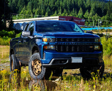 Load image into Gallery viewer, Belltech 19-20 Chevrolet Silverado / GMC Sierra 1500 4WD 4in Suspension Lift Kit w/ Shocks - eliteracefab.com