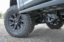 Load image into Gallery viewer, Fabtech 05-20 Ford F250/350 &amp; 08-20 Ford F450/550 4WD 4/6/8in Lift Radius Arm System - eliteracefab.com