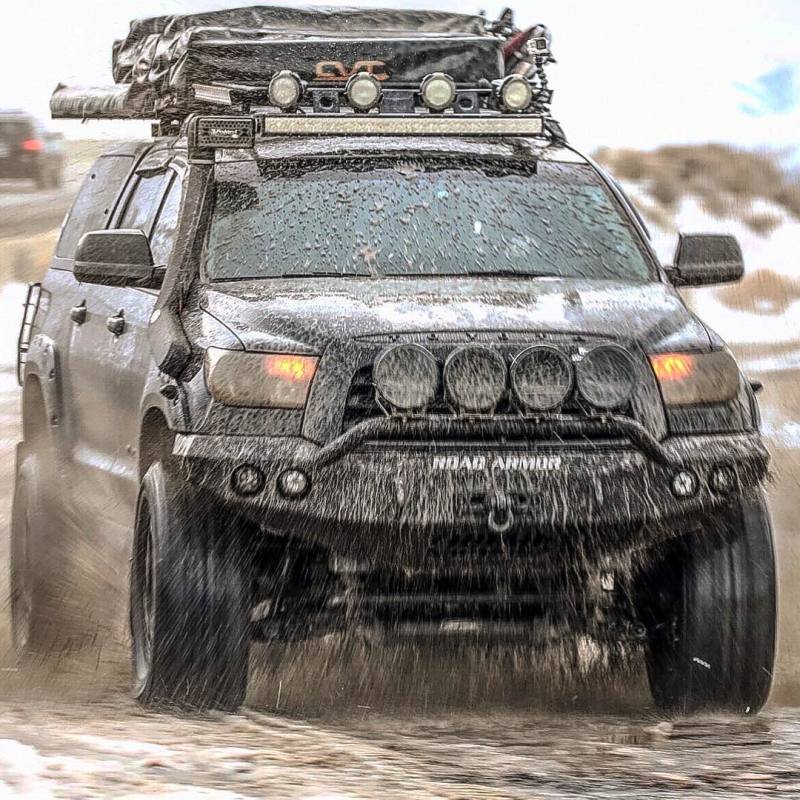 Road Armor 07-13 Toyota Tundra Stealth Front Winch Bumper w/Pre-Runner Guard - Tex Blk Road Armor
