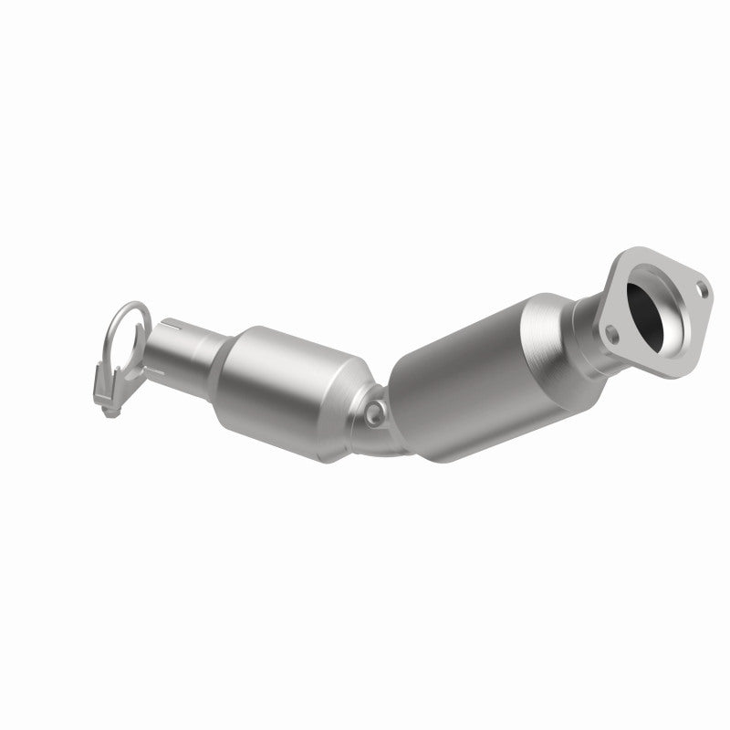 Magnaflow Conv DF 2010-2015 Prius L4 1.8 OEM Underbody Magnaflow