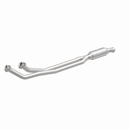 MagnaFlow Conv Volvo 6.5X4 2/2.5 Magnaflow
