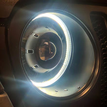 Load image into Gallery viewer, Oracle Jeep JL/Gladiator JT Oculus Switchback Bi-LED Projector Headlights - Amber/White Switchback - eliteracefab.com