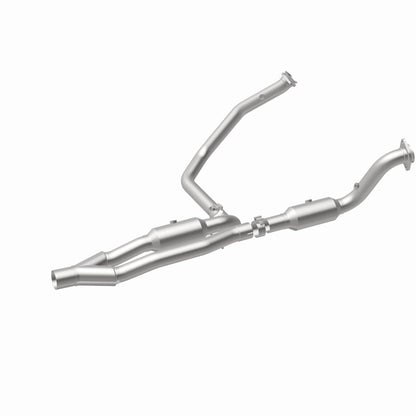 MagnaFlow 2012 Ram 1500 Tradesman HD V8 5.7L OEM Underbody Direct-Fit Catalytic Converter Magnaflow