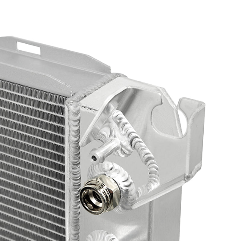 Mishimoto 2014+ Chevrolet Silverado 1500 V8 Aluminum Radiator - eliteracefab.com