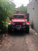 Load image into Gallery viewer, Oracle Jeep JL/Gladiator JT Oculus Switchback Bi-LED Projector Headlights - Amber/White Switchback - eliteracefab.com