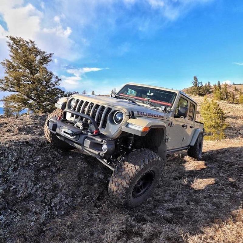 Oracle Oculus Bi-LED Projector Headlights for Jeep JL/Gladiator JT - Graphite Metallic - 5500K - eliteracefab.com