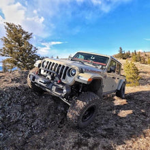 Load image into Gallery viewer, Oracle Oculus Bi-LED Projector Headlights for Jeep JL/Gladiator JT - Graphite Metallic - 5500K - eliteracefab.com