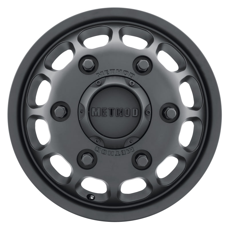 Method MR901 - FRONT 16x5.5 +117mm Offset 6x205 161.04mm CB Matte Black Wheel - eliteracefab.com