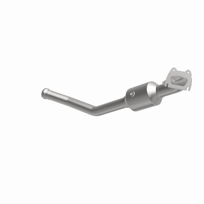 Magnaflow 13-15 Dodge Durango V6 3.6L OEM Grade / EPA Compliant Direct-Fit Catalytic Converter Magnaflow