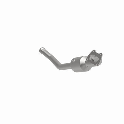 Magnaflow 13-15 Dodge Durango V6 3.6L OEM Grade / EPA Compliant Direct-Fit Catalytic Converter Magnaflow