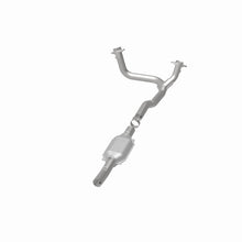 Load image into Gallery viewer, MagnaFlow Conv DF 96 Ford E-Series Van 5.8L