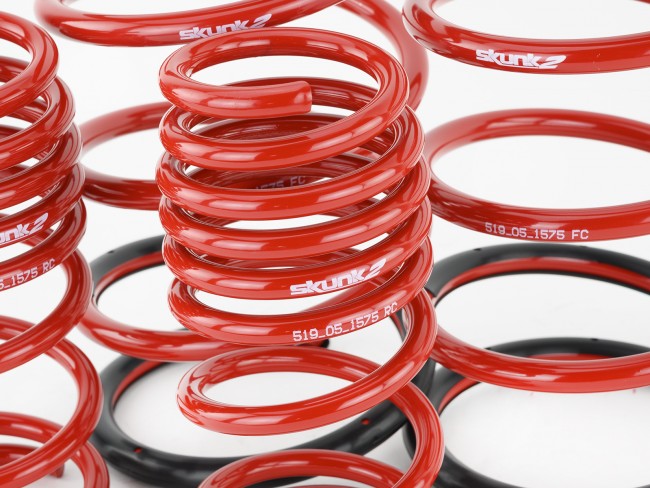 Skunk2 02-05 Honda Civic Si Hatchback Lowering Springs (2.25in - 2.00in.) (Set of 4) - eliteracefab.com