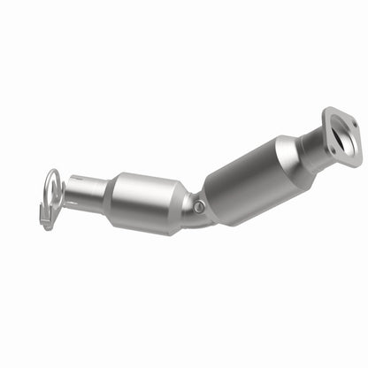 Magnaflow Conv DF 2010-2015 Prius L4 1.8 OEM Underbody Magnaflow
