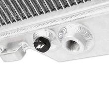 Load image into Gallery viewer, Mishimoto 03-07 Ford F250 w/ 6.0L Powerstroke Engine Aluminum Radiator - eliteracefab.com