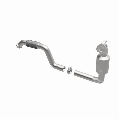Magnaflow Conv DF 2014-2017 CLA250 L4 2 OEM Underbody Magnaflow