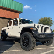 Load image into Gallery viewer, Oracle Jeep JL/Gladiator JT Oculus Switchback Bi-LED Projector Headlights - Amber/White Switchback - eliteracefab.com