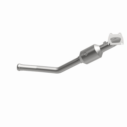 Magnaflow 13-15 Dodge Durango V6 3.6L OEM Grade / EPA Compliant Direct-Fit Catalytic Converter Magnaflow