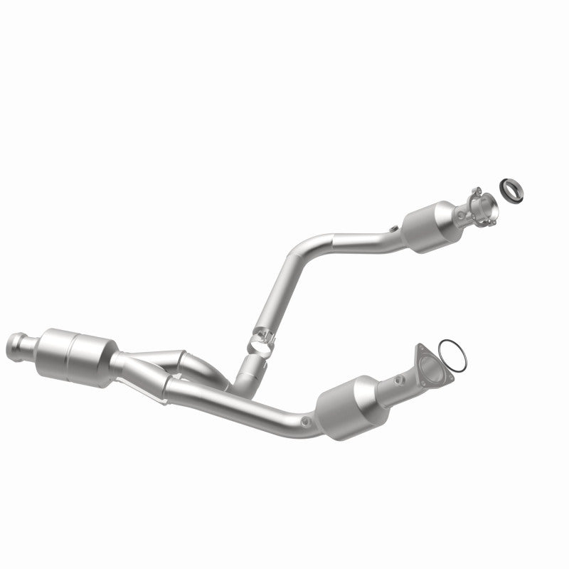 MagnaFlow Conv Direct Fit 14-16 GMC Sierra 1500 V6 4.3L - eliteracefab.com