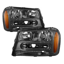 Load image into Gallery viewer, Xtune Chevy Trailblazer 02-09 Crystal Headlights Black HD-JH-CTB02-AM-BK - eliteracefab.com