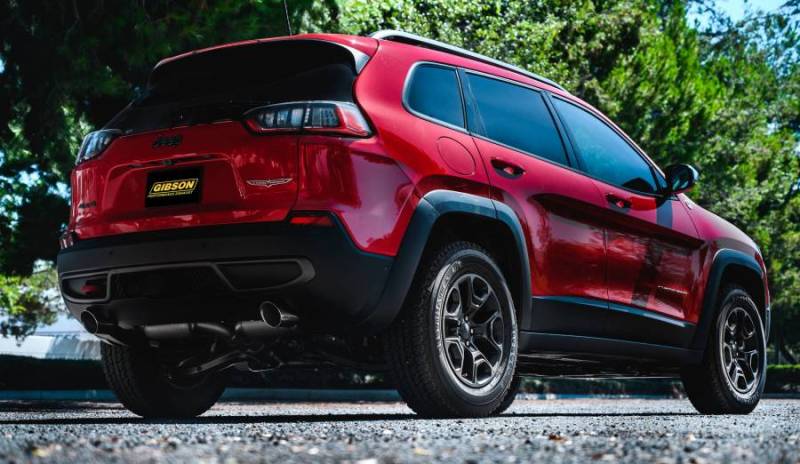 Gibson 14-20 Jeep Cherokee 3.2L 2.5in/2.25in Cat-Back Dual Split Exhaust - Stainless - eliteracefab.com